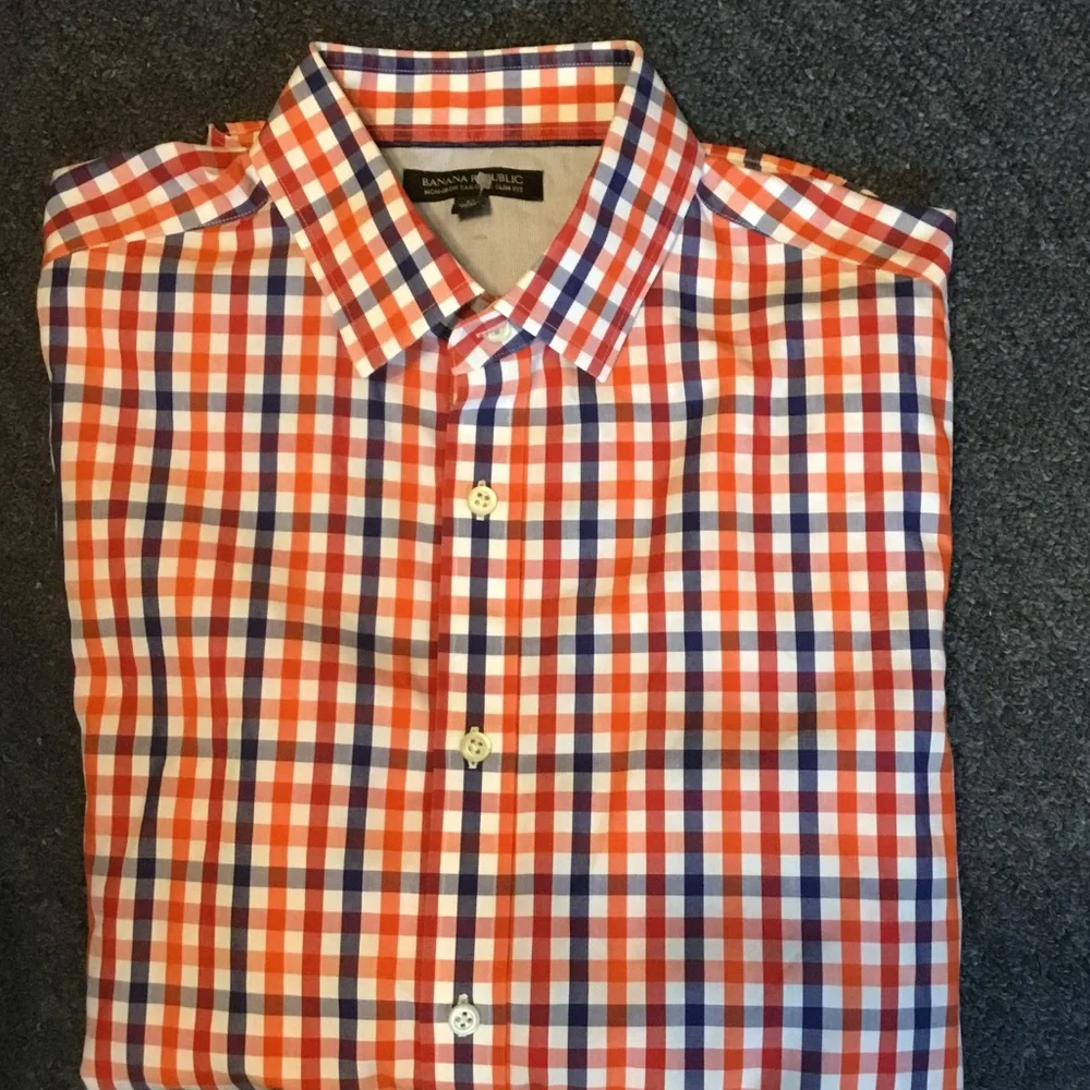Banana Republic Men’s Orange & Blue Gingham Button-Down Shirt